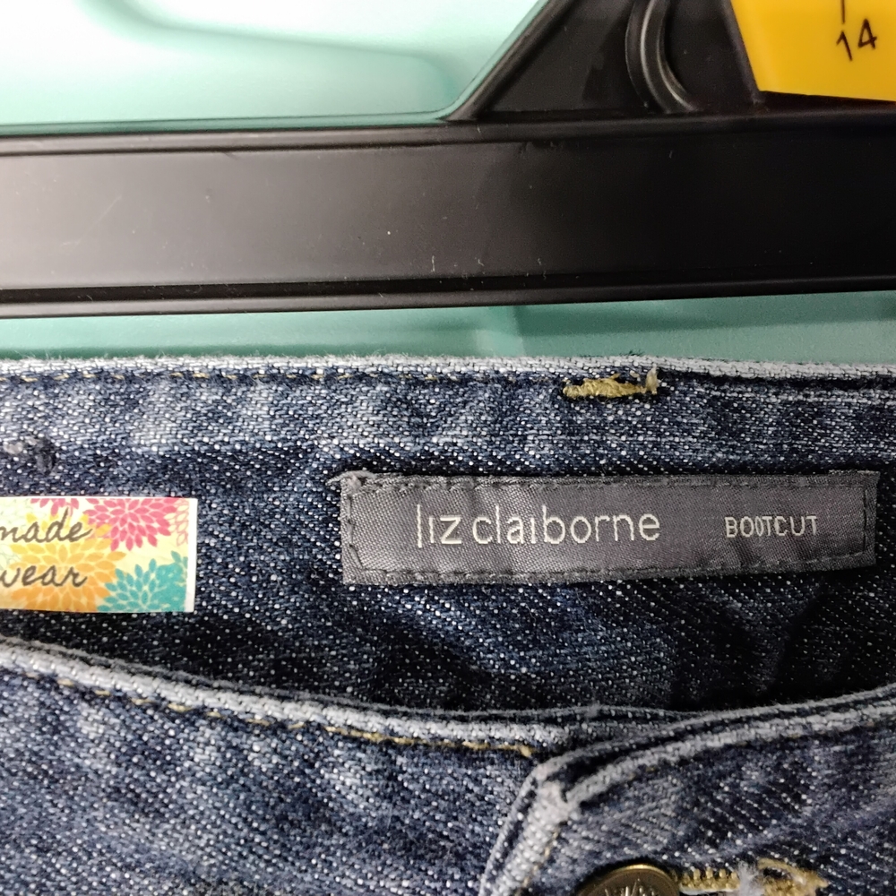 3867 Size 10 Upcycled Liz Claiborne Floral Patchwork Women's Bell Bottom Jeans - Picture 5 of 5